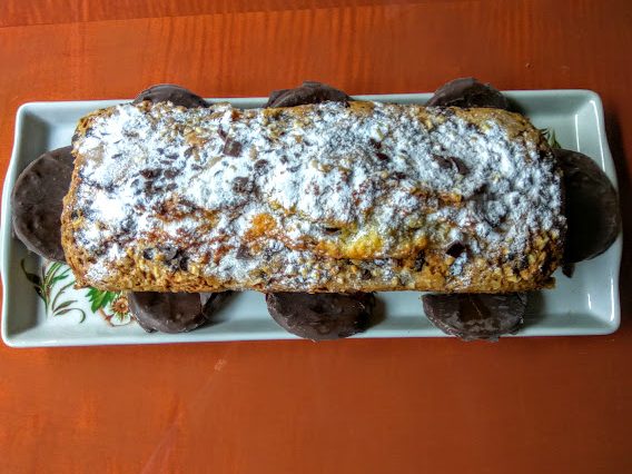 Bizcocho de Yogur con Chocolate y Almendra