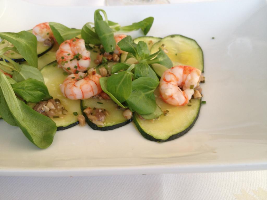 Ensalada de Calabacín , Gambas y Canónigos