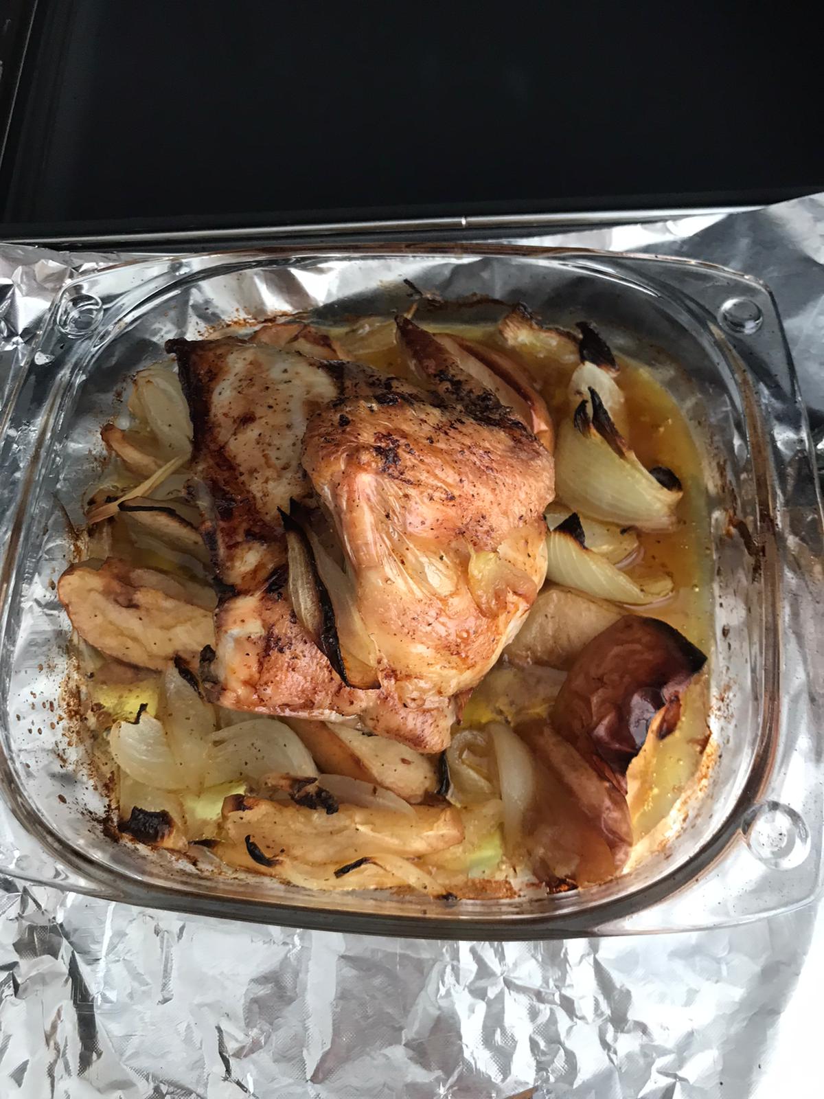 Pollo con Manzanas