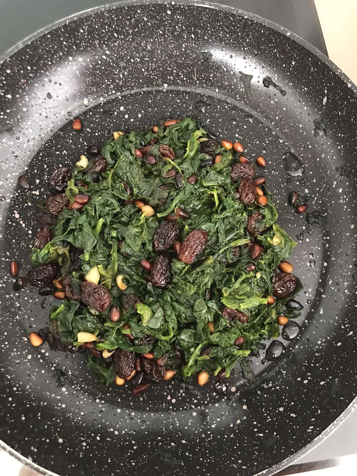 Espinacas a la Catalana