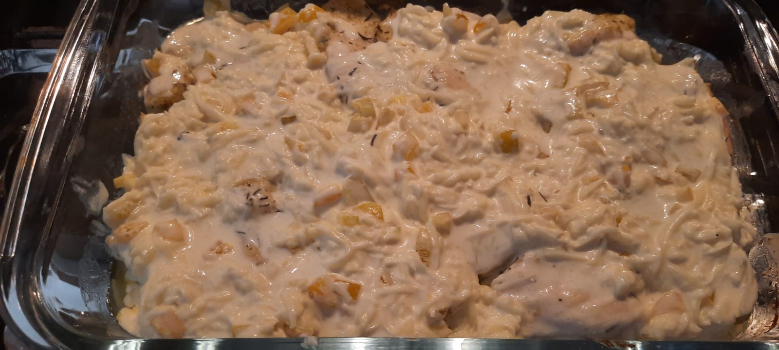 Patatas con Pollo y Quesos al Horno