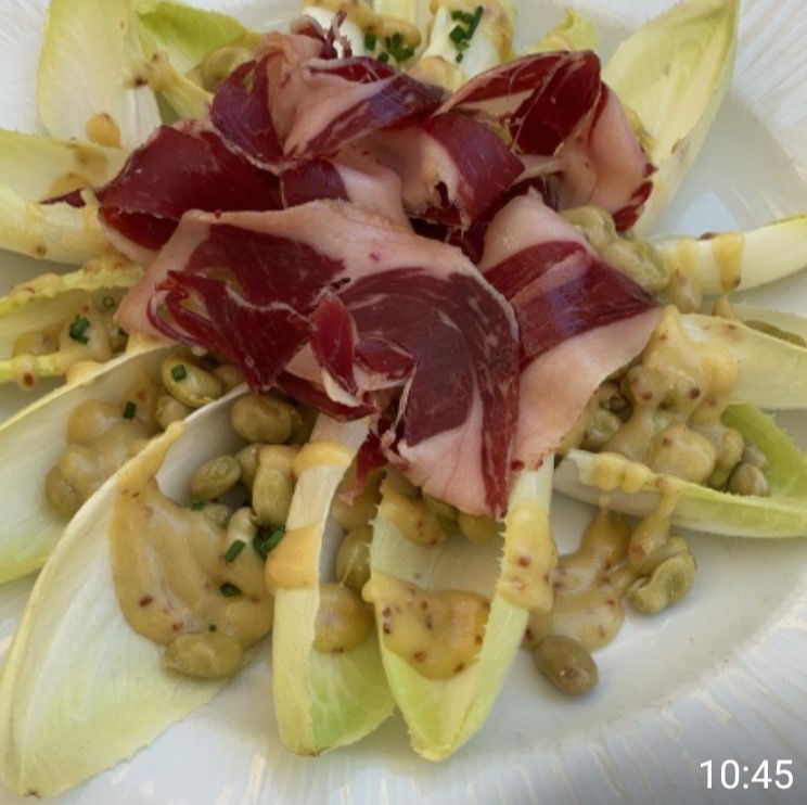 Ensalada de Endivias con Habitas
