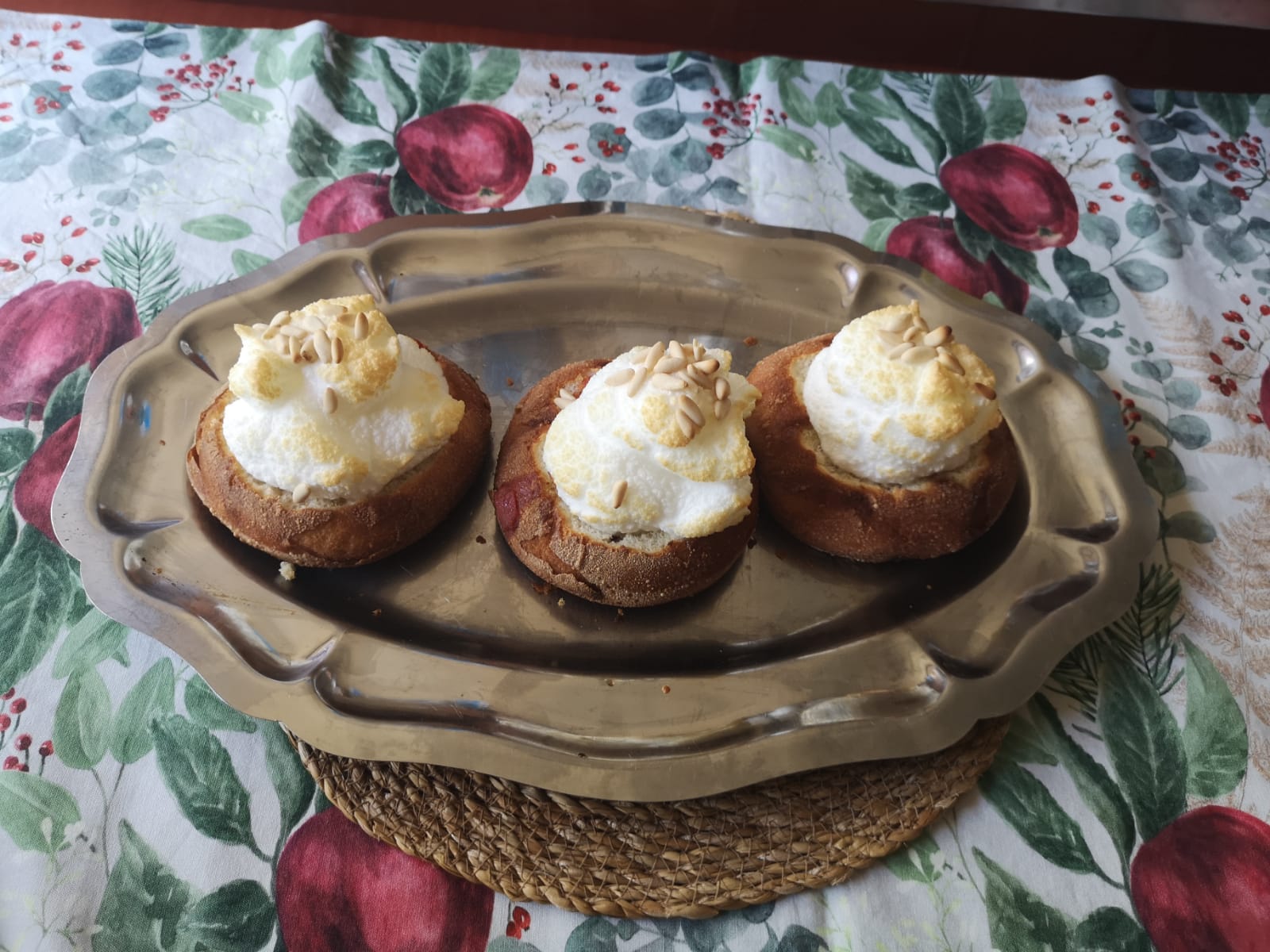 Huevos en Panecillo ( Ous en Panet)