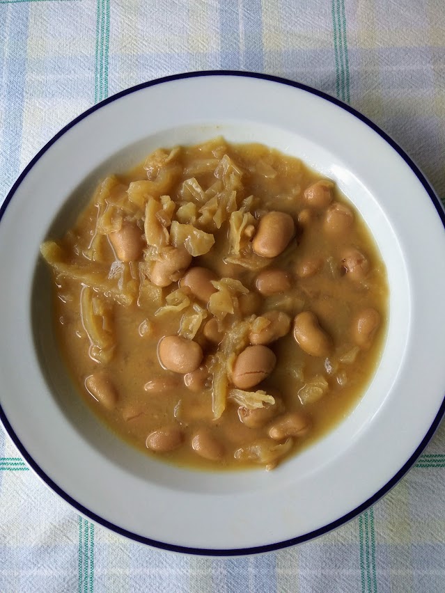 Potaje Picante de Judías Blancas y Col