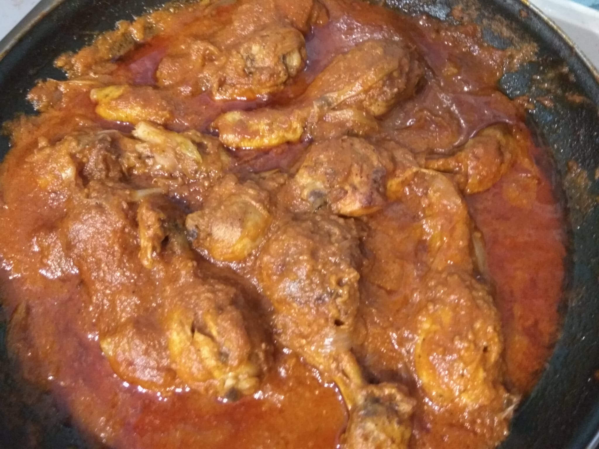 Pollo de  Laura en Salsa