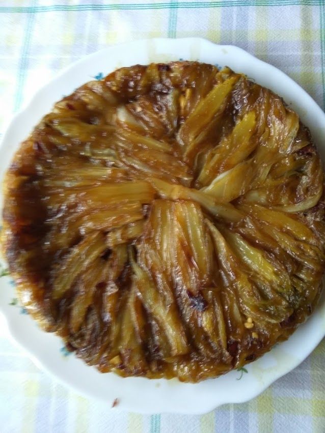 Tatin de Endivias Caramelizadas con Jamón y Queso